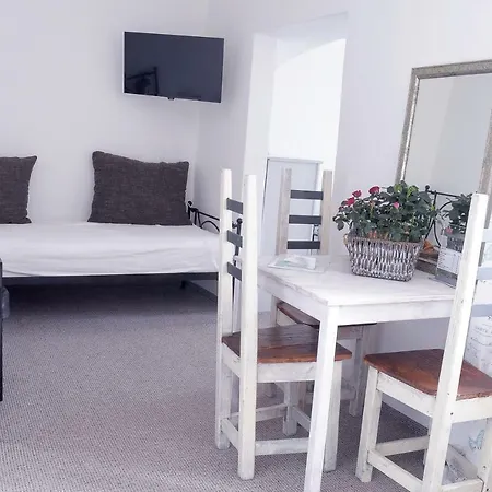 V Podzamci Ii. Apartment