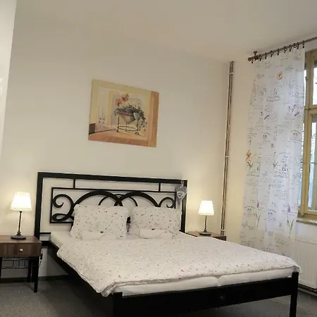 V Podzamci Ii. Apartment