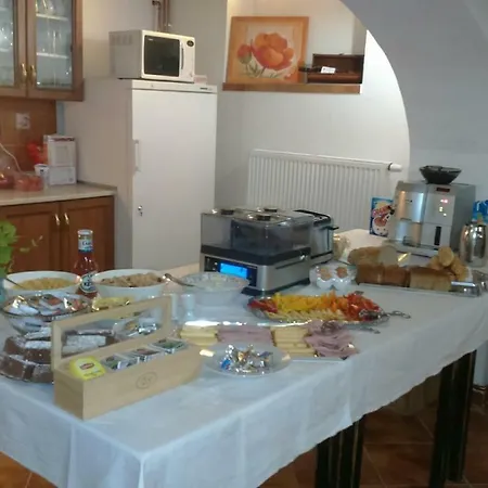 V Podzámčí Ii. Apartman Mělník